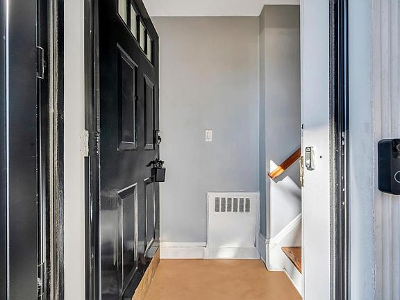 5th image of 82-27 Langdale St #2