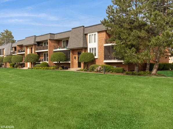 15722 Deerfield Ct #S-1, Orland Park, IL 60462