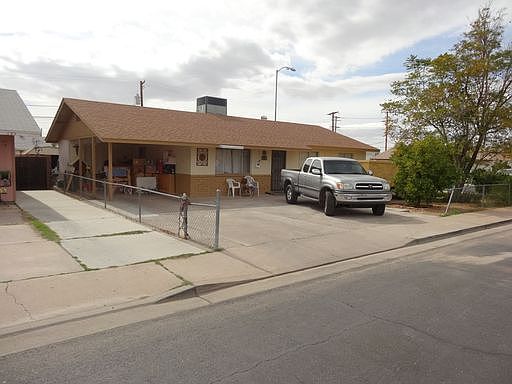 2nd image of 219 E 9th Dr