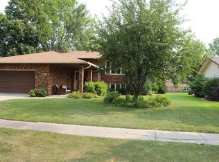 3307 Birdie St N, Fargo, ND 58102