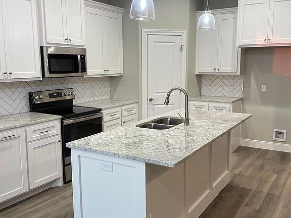 2nd image of 4135 Carrera Ln
