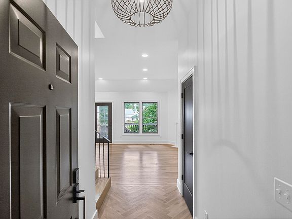 4th image of 3416 Harborwood Cir