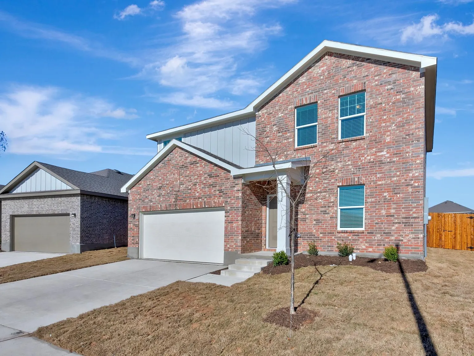 4 bed, 2095 sqft, $2,490 — Photo 2
