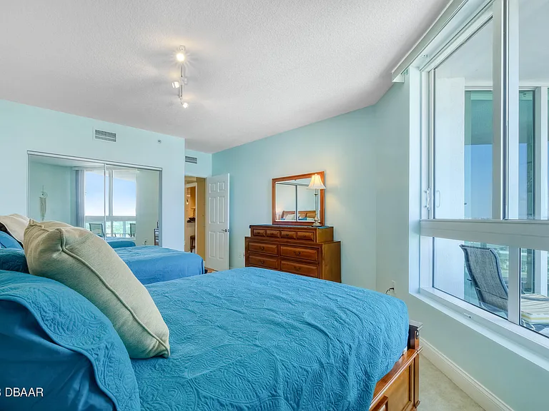 241 Riverside Dr #808 — Photo 25