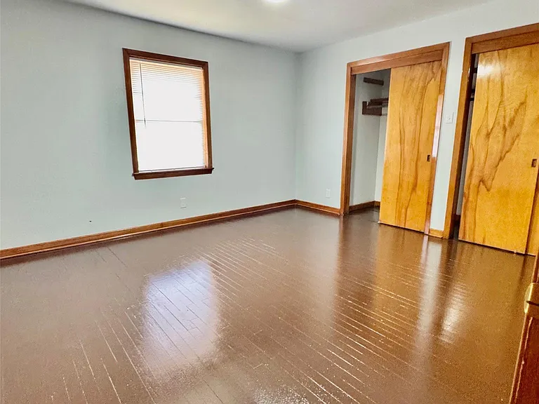 1701 Gillette St — Photo 13