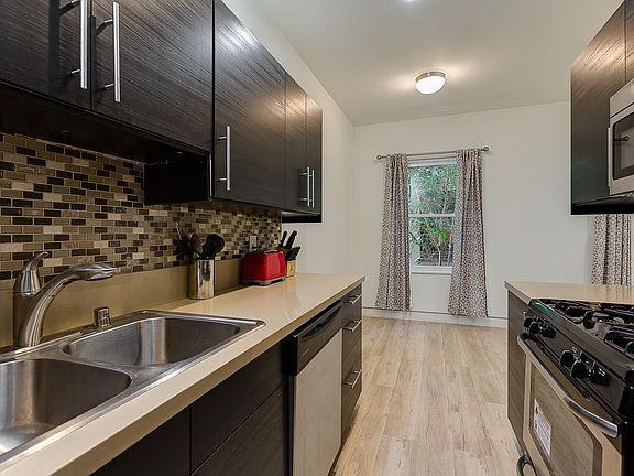 2nd image of 7229 Willoughby Ave APT 11