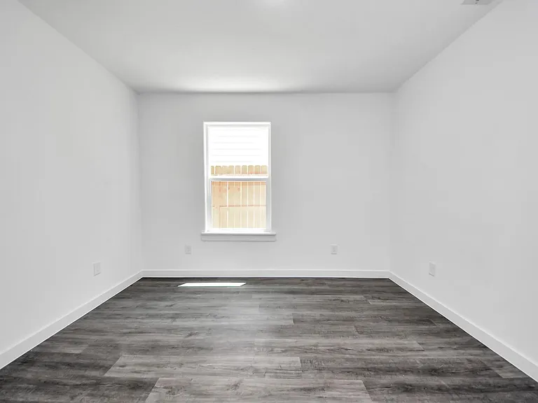 7611 Shotwell #B — Photo 15