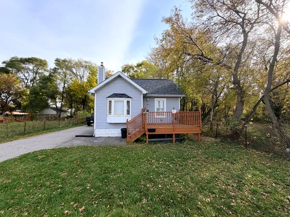 3912 Western Rd, Flint, MI 48506