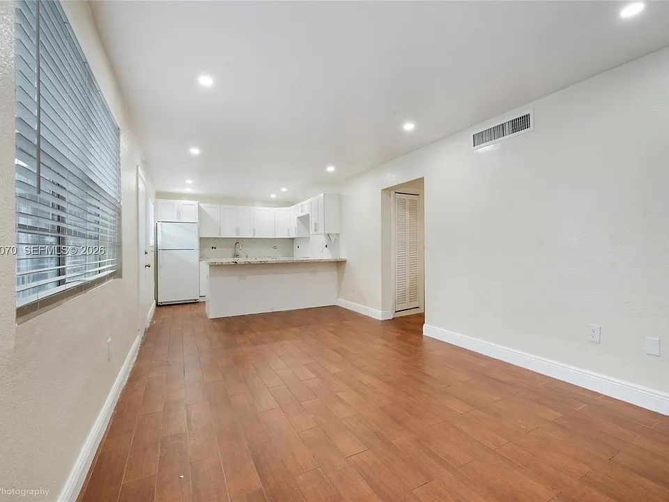 5100 W Flagler St #302