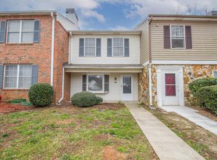 8 Birchview St, Taylors, SC 29687