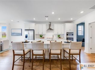 9 Wembley Ct, Monroe Township, NJ 08831