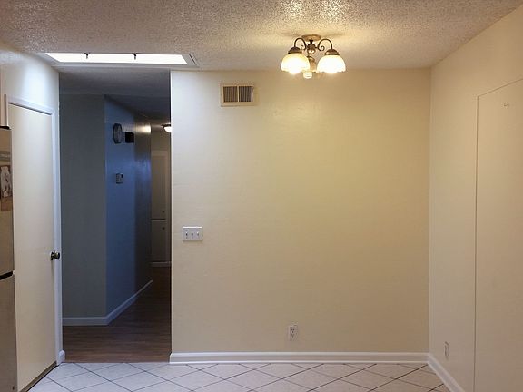 Dining area/nook