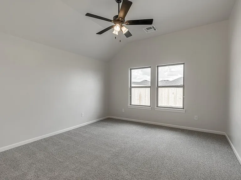 12001 Nw Expy #120THST — Photo 11