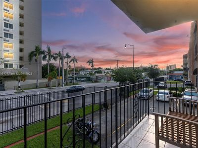 1051 SW 1st St APT 211, Miami, FL, 33130