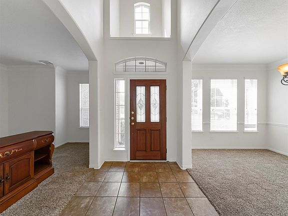 3rd image of 20218 Norwood Point Ln