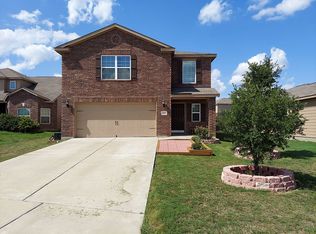 313 Farmer Ln, Jarrell, TX 76537