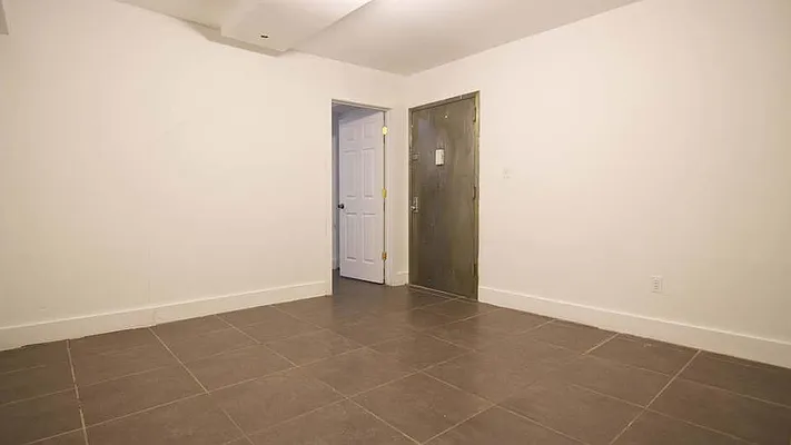 Rented by Nooklyn NYC LLC | media 34