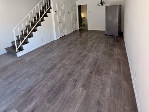 11127 La Maida St, North Hollywood, CA