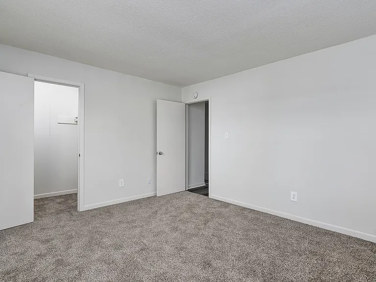 Magnolia - Bedroom 2