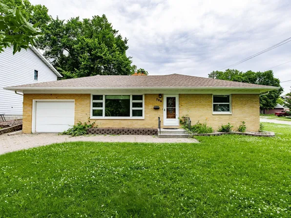 706 W Stanton Ave, Fergus Falls, MN 56537