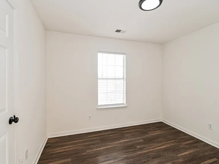 7159 Creekside Dr — Photo 13