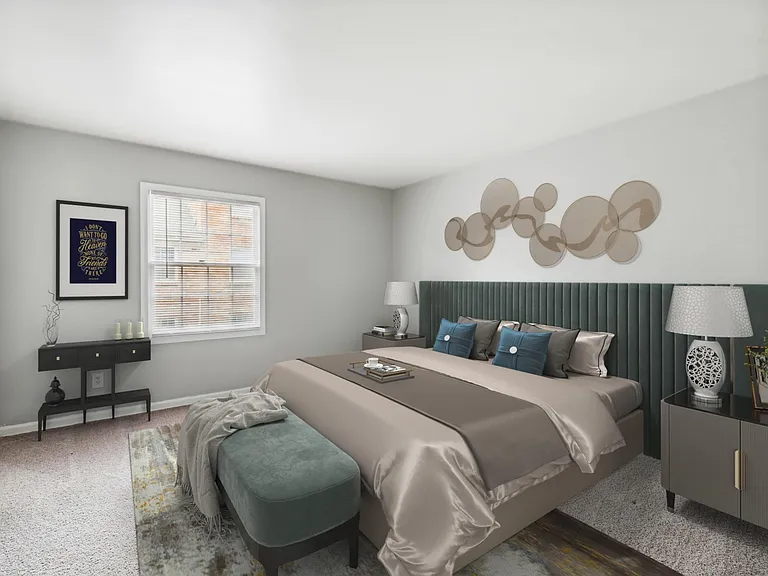 Jamestown Apartments & Townhomes — Photo 12
