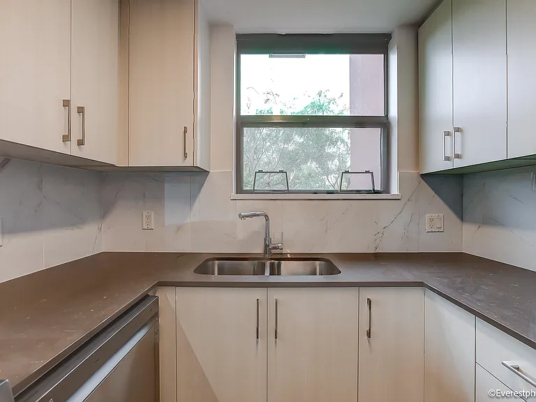 5933 Cooney Rd #5F — Photo 31