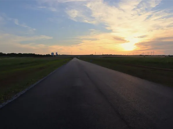 24130 E 1016th Rd #14, Weatherford, OK 73096