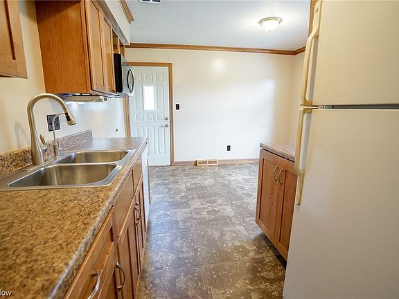 2nd image of 5369 Willow Crest Ave