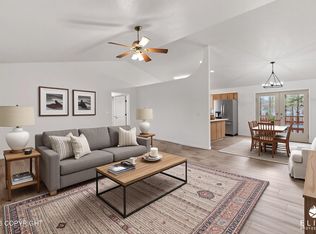 1200 N Golden Hills Dr, Palmer, AK 99645