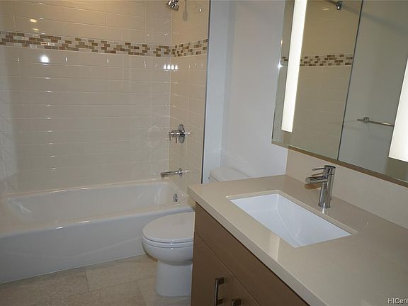 4th image of 555 South St #4308