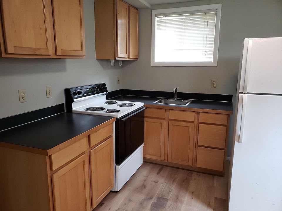 1st image of 4060 2nd Ave NE APT 4