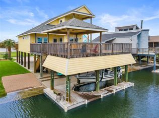 16535 Barbados Way, Jamaica Beach, TX 77554