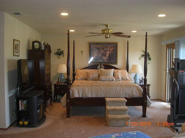 1st image of 14029 Hillside Dr
