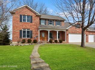 729 Ridgelawn Trl, Batavia, IL 60510