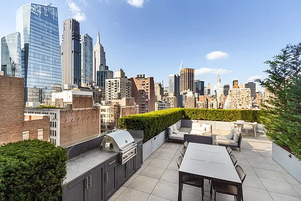 L’Appartement AMERICANA N/S Fooded P/O 90 William Street #8E in Financial District, Manhattan