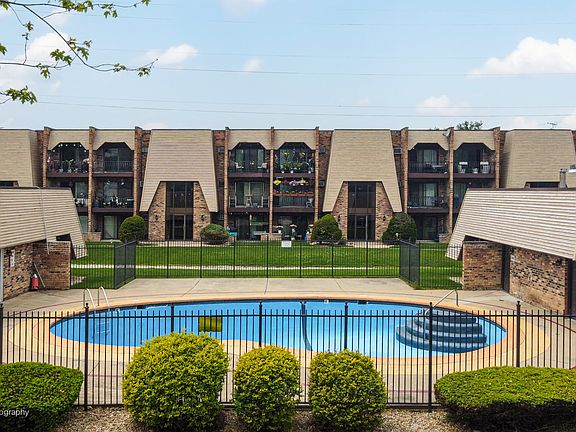 5th image of 7316 Blackstone Ave APT 31