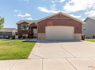 4434 Duckhorn St, Rapid City, SD 57703