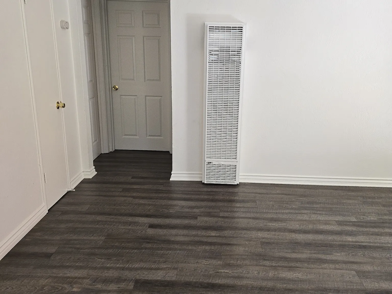 2 bed, 850 sqft, $1,995 — Photo 2