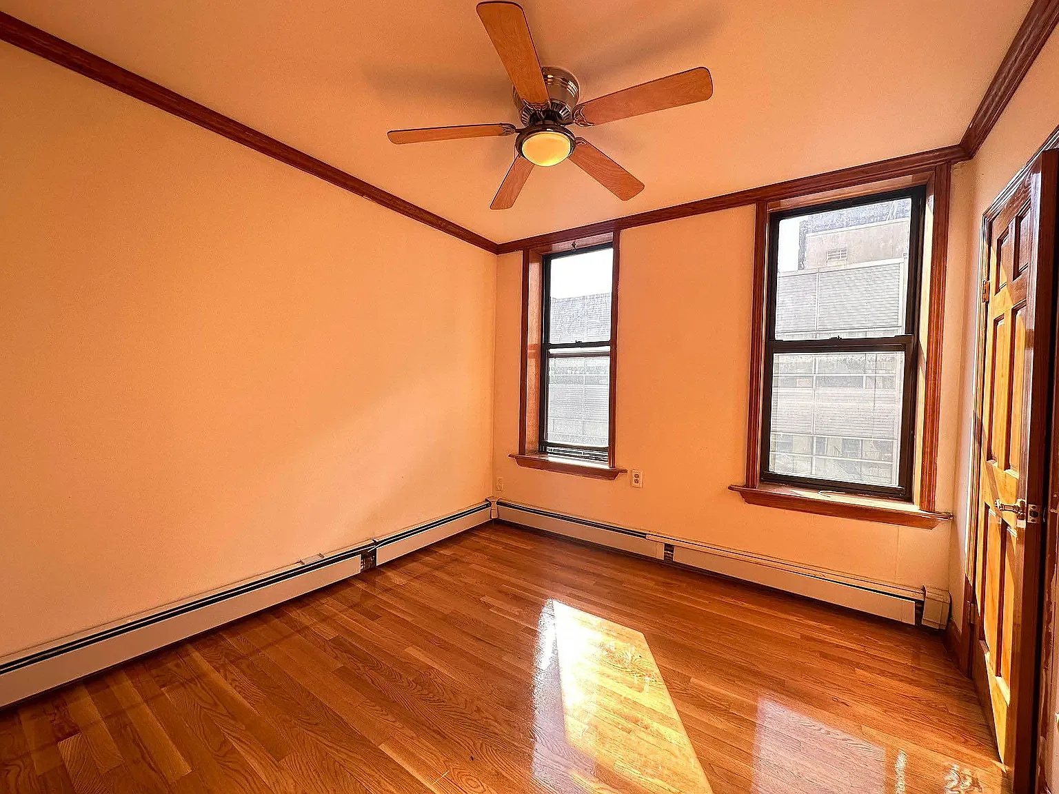 16 East 105th Street — Photo 3