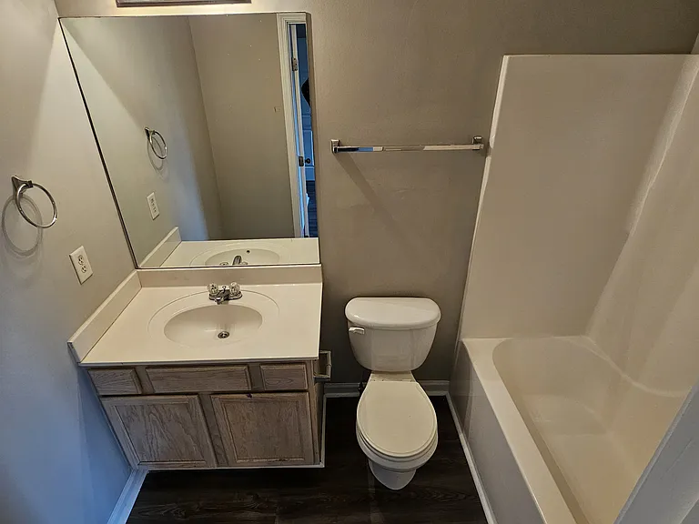 303 Stewarts Landing Cir — Photo 5