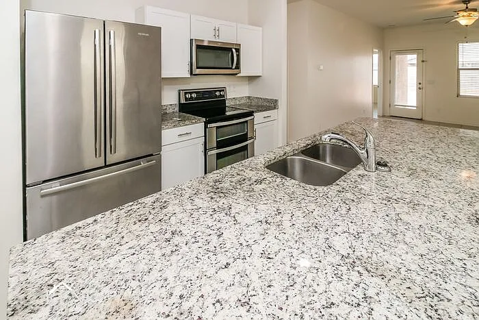 35494 W San Capistrano Ave — Photo 3