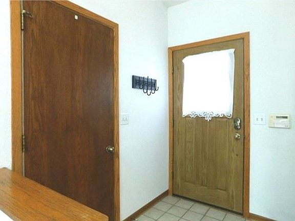 2nd image of 5819 Meadows Edge Close