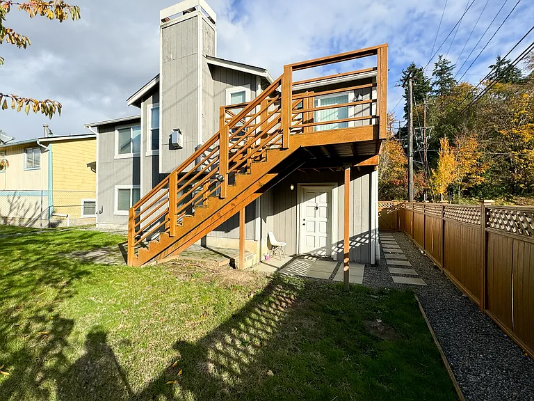 5657 23rd Ave SW — Photo 23