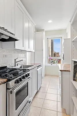 Sold by Corcoran | media 4