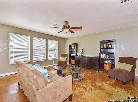3rd image of 7930 Maddie Ln