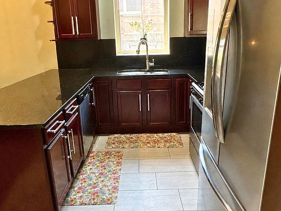 5th image of 4932 N Harding Ave APT 1S