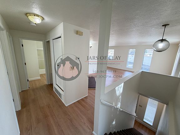 3rd image of 4830-4836 Talisman Ct S