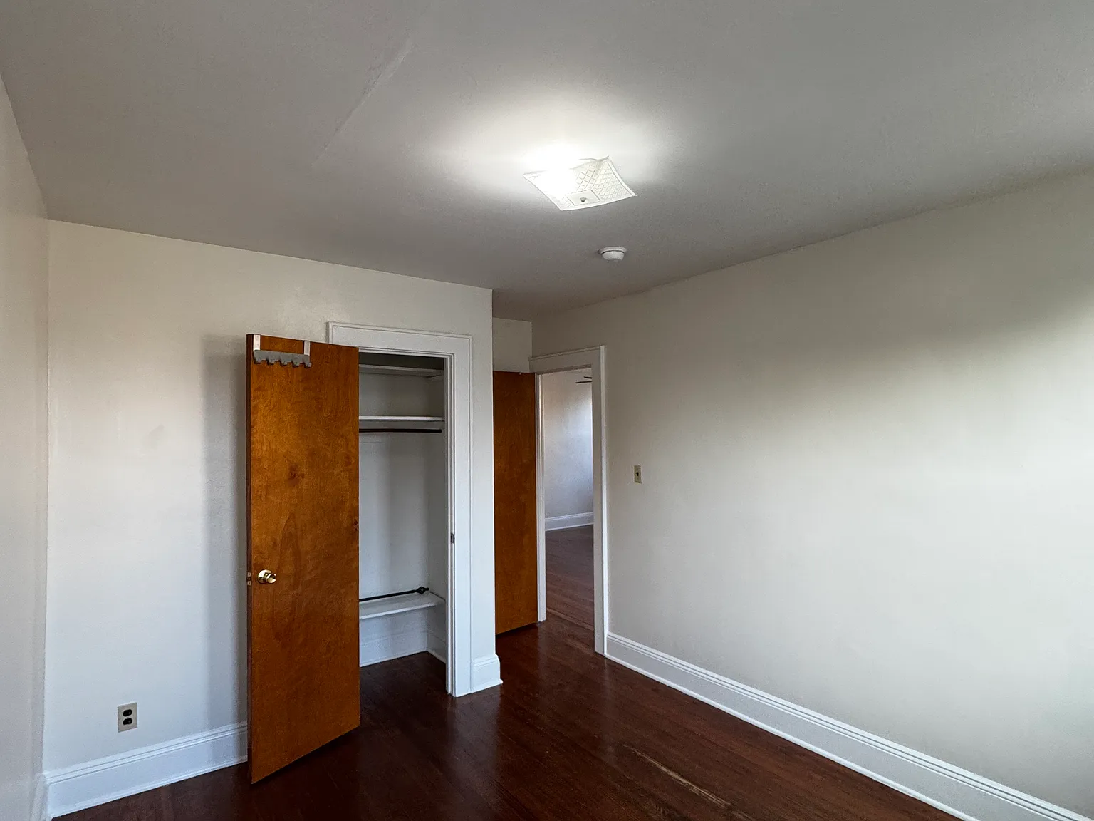 53 Johnston Ave — Photo 4