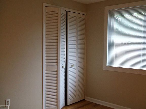 3rd image of 40331 Flagstaff Dr
